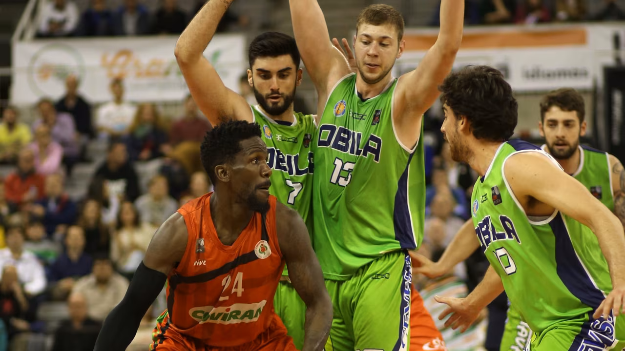 Granada y Lucentum dilapidan el factor cancha