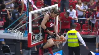 El Flamengo supera al Maccabi y se lleva la Copa Intercontinental en medio del caos VIDEO