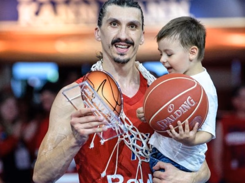 Djedovic y Kravish llegan al Unicaja. Marc Gasol jugará en ACB con Girona