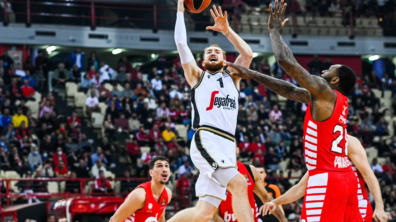 OFICIAL: Nico Mannion abandona Baskonia y regresa al baloncesto italiano