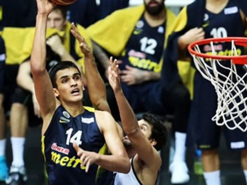 La complicada salida de Dorsey; el “affaire Yurtseven” y JR Bremer, MVP