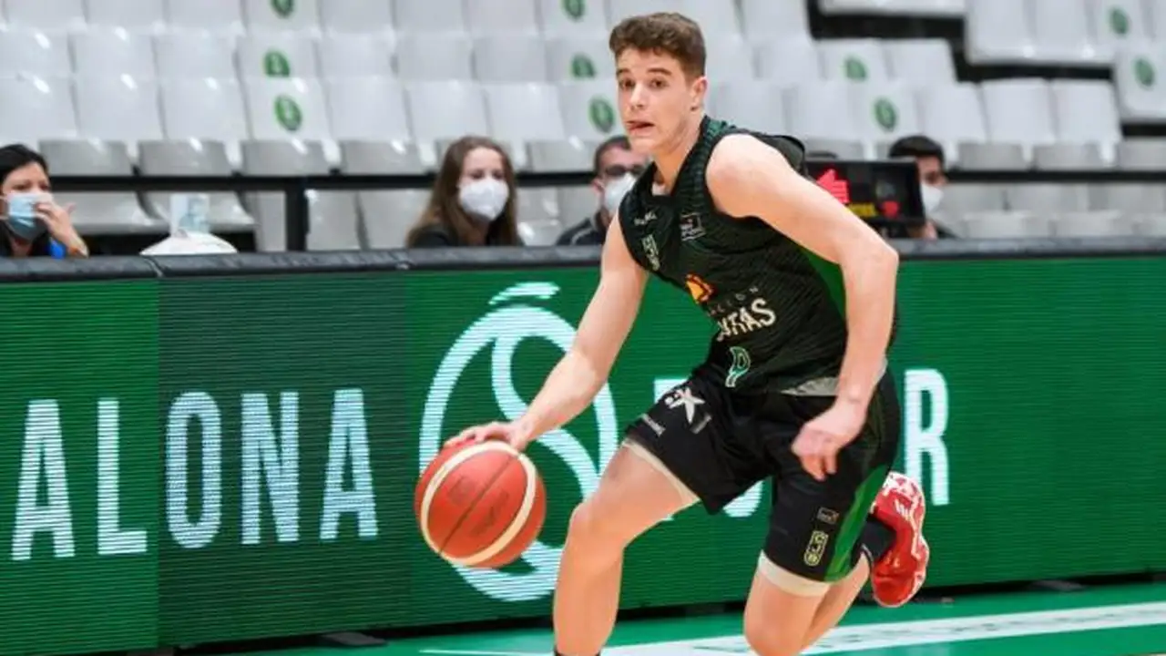 La fuga de talento rumbo a NCAA. Conrad Martínez, el último con destino Estados Unidos