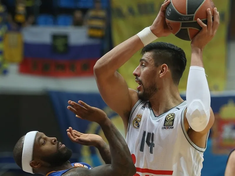 El Real Madrid coge aire en Moscú a costa del Khimki (82-93)