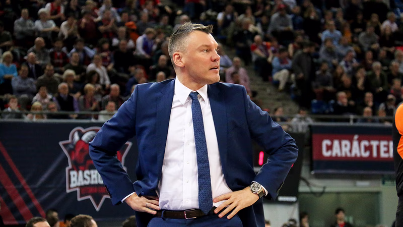 Renovaciones contundentes: Saras Jasikevicius y Nick Calathes se quedan
