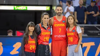 España y Navarro, de homenaje ante Venezuela (90-44)