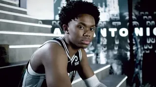 El motivo por el que los Spurs cortaron a Joshua Primo: desnudos sin consentimiento