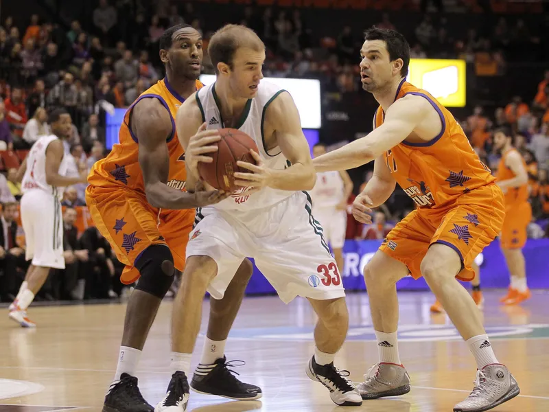 Jasaitis culmina la <em>cremà</em> ante un imperial Doellman