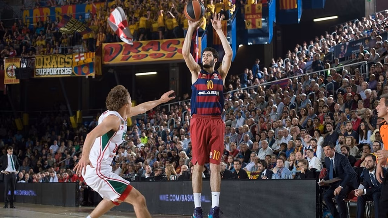El Barça se anima de la mano de un genial Abrines y podrá decidir el jueves en el Palau