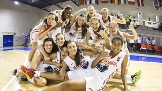 #U16F España sigue escalando su ‘ochomil’ y luchará por las medallas (63-51)