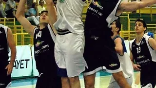 Albert Teruel seguirá con el CB Prat en LEB2