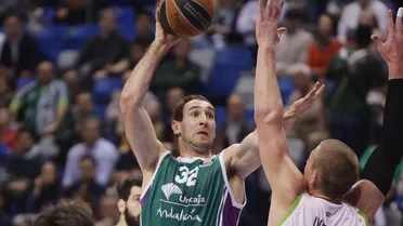 Unicaja entierra el sueño europeo de Laboral Kutxa (93-84)