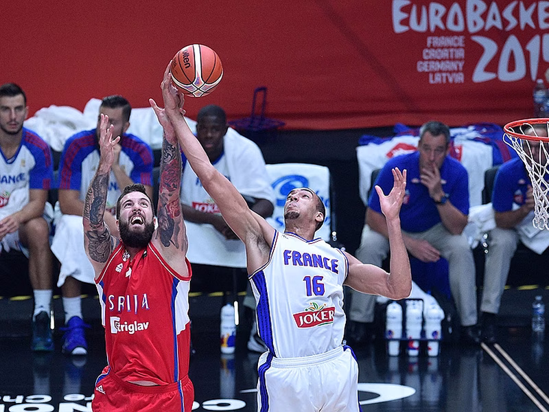 De Colo, Gobert y Fournier, trío de bronce ante una Serbia sin ideas (81-68)