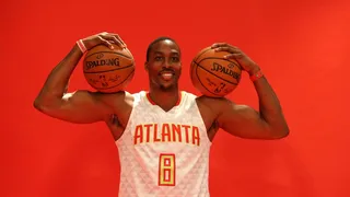 Howard vuelve a Houston en modo “Superman”, los Warriors ganan con un maravilloso juego