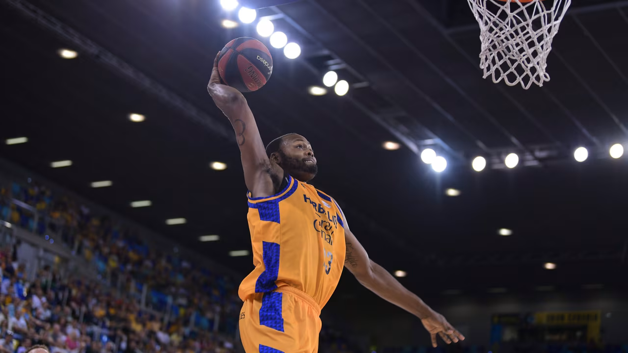 Chris Evans y Herbalife Gran Canaria separan sus caminos