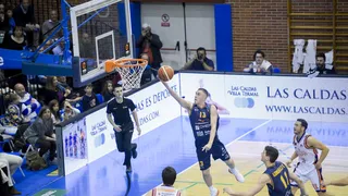 El factor cancha impone su ley: Prat, Melilla, Oviedo y Manresa dominan