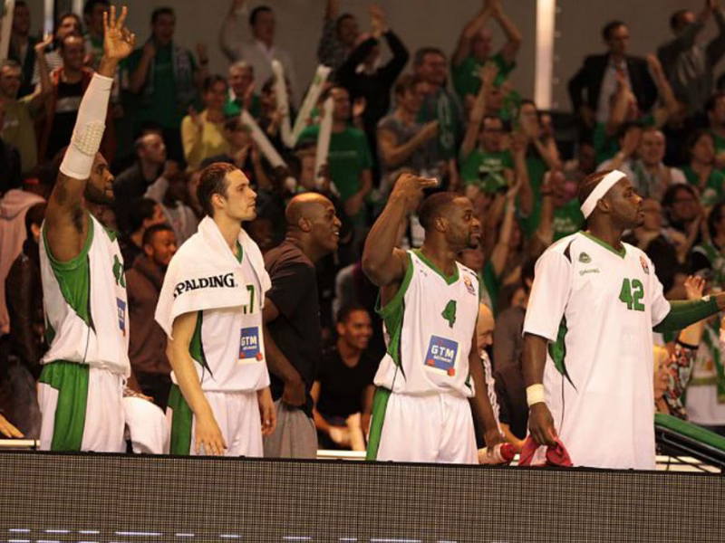 Nanterre conquista el Palau, Unicaja convence, Obradovic aplasta a Messina