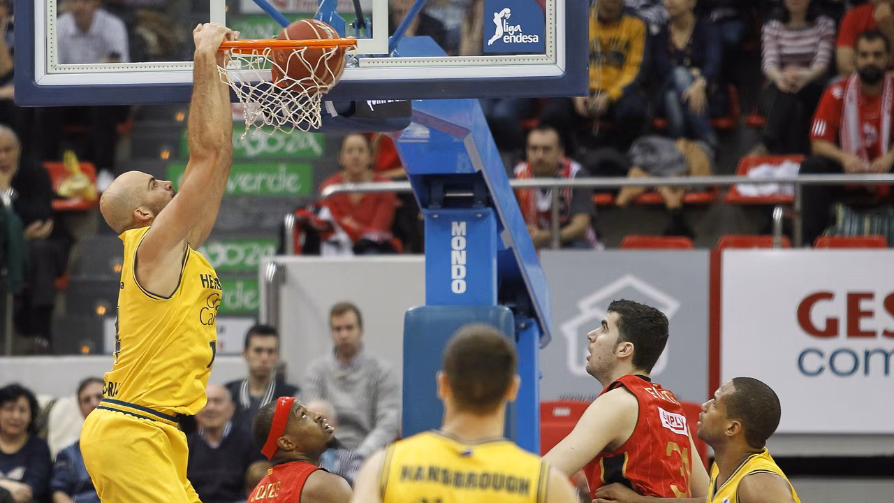 El poderío interior del Herbalife Gran Canaria le hace mantener la quinta plaza ante el CAI Zaragoza (77-84)