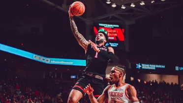 Analizando a Brandone Francis, defensa dominicana para los de Marcelo Nicola