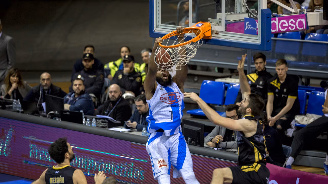 El desastroso segundo tiempo del Iberostar permite a Delteco GBC llevarse la victoria de La Laguna (88-92)