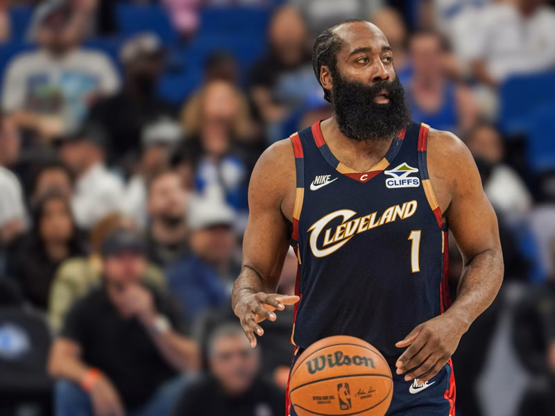 “Es el respeto máximo”: James Harden hizo callar al público de Detroit