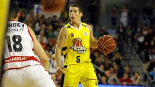 El CB Canarias sigue soñando con el Playoff a costa de una Bruixa d’Or hundida (86-93)