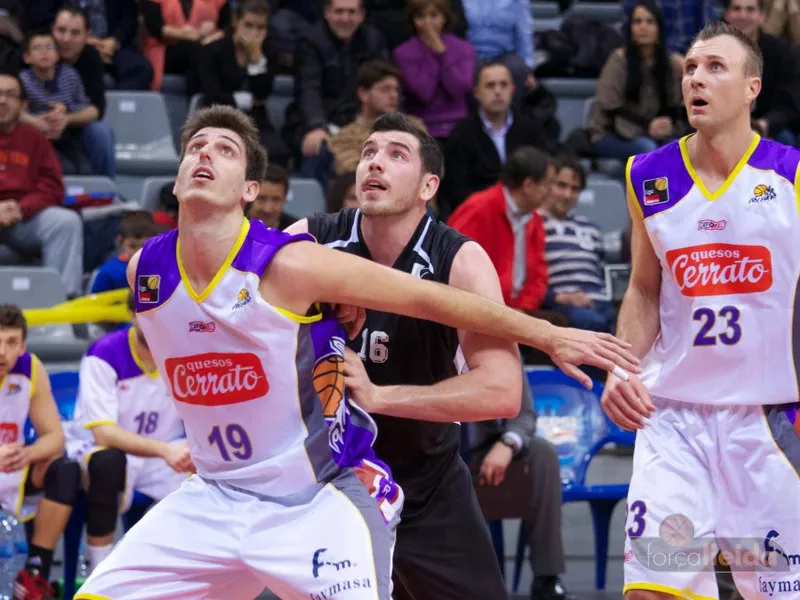 Palencia Baloncesto apuesta por la continuidad de Roger Fornas