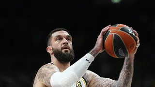 Poirier relata el inferno de Belgrado: “Tuvieron que contratar mucha seguridad”