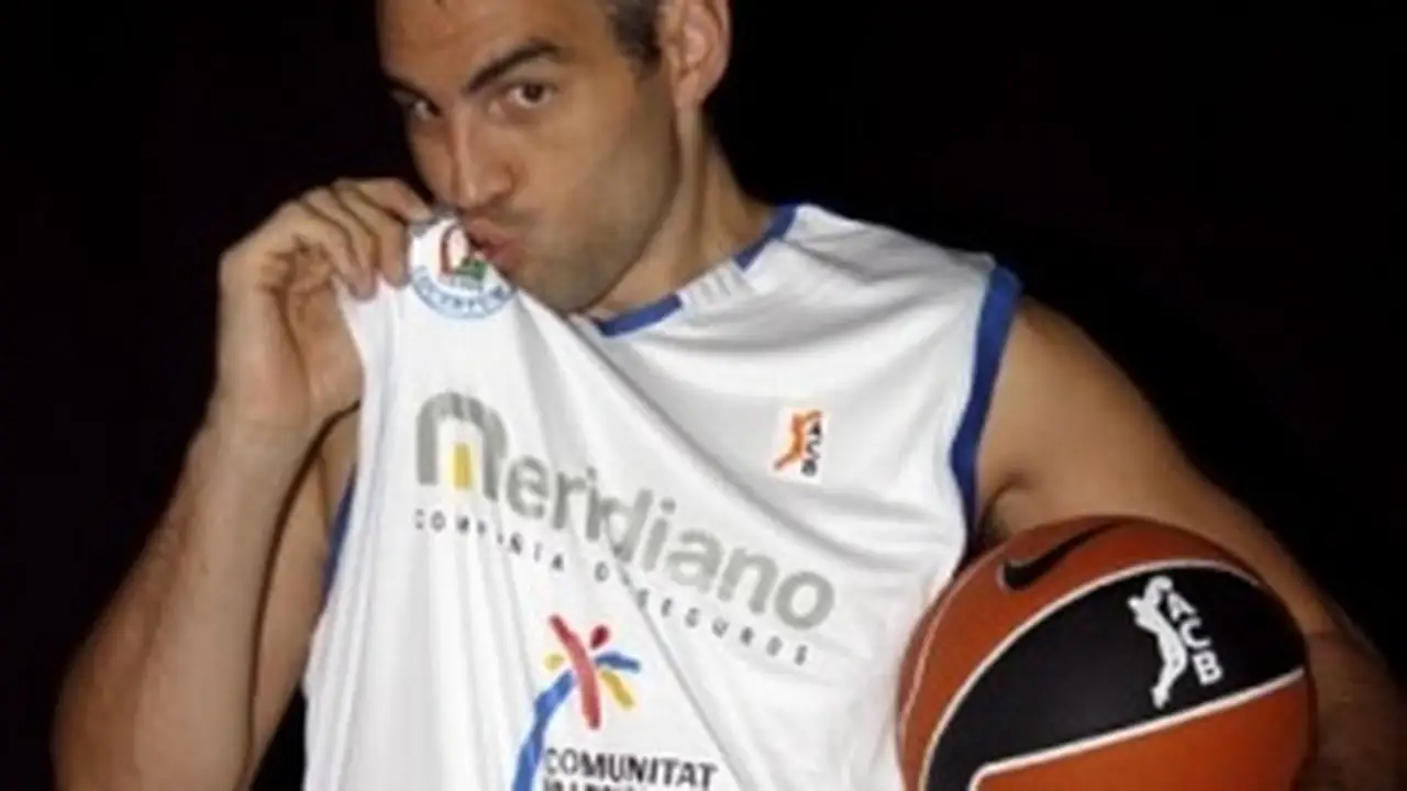 Meridiano Alicante y Guillermo Rejón caminarán de la mano una campaña más. Jorge García no seguirá