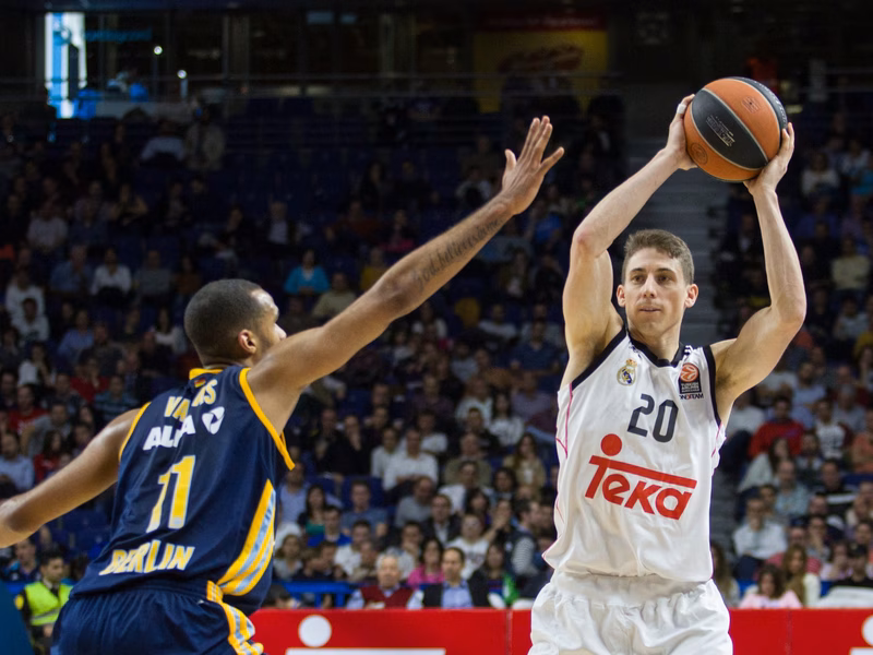Carroll líder en el Madrid que asegura su pase a Playoffs tras vencer al Alba (93-62)