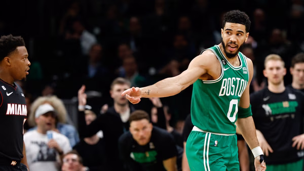 ¿Alguna vez se ha remontado un 0-3 en los Playoffs NBA?