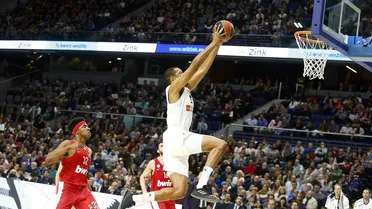 El Real Madrid batió a Olympiacos al ritmo de Campazzo (94-78)