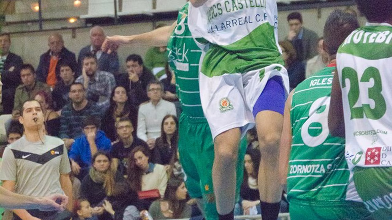Chema García, renovado en Amics Castelló