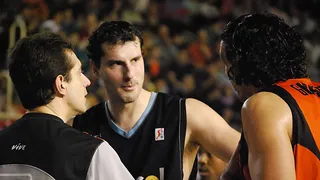 Kakiouzis completa el Aris de las “viejas glorias”