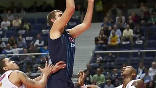 Zoco Europeo: Driesen, adiós a Estudiantes para volver a su país. Downs no jugará en Nizhny Novgorod, que ficha a Dijon Thompson. Dasic, a Besiktas. Torey Thomas, un base para Partizan