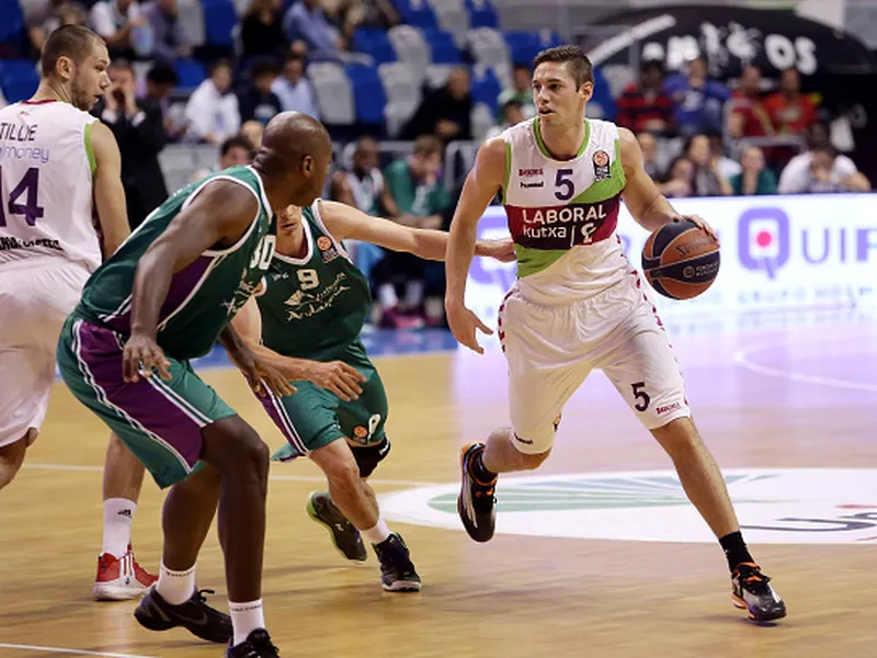 One On One #PlayoffLigaEndesa: Unicaja de Málaga Vs Laboral Kutxa