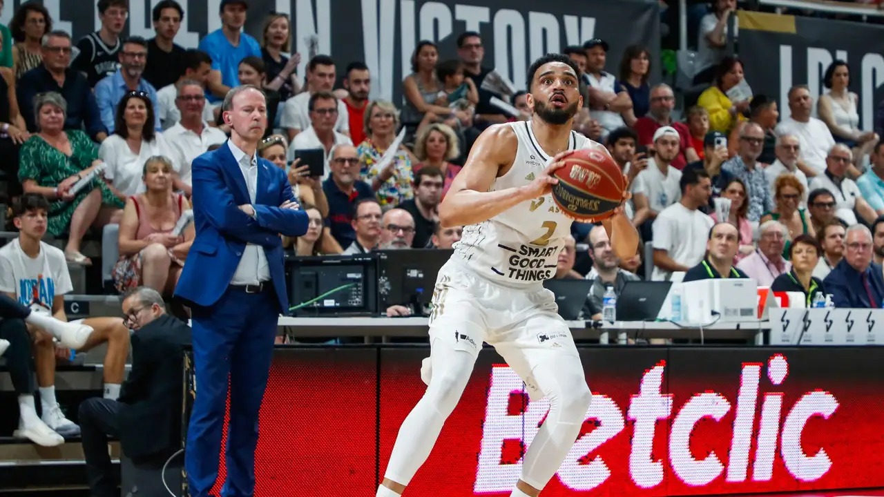 Las lesiones obligan a Fenerbahçe a darle un refuerzo a Jasikevicius