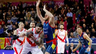 Blazic falla sobre la bocina y el Baskonia prosigue con su escalada (94-97)