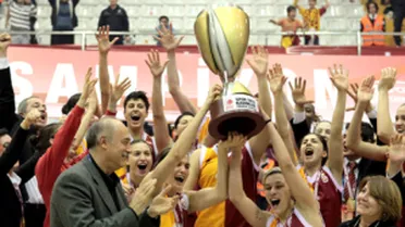 Buzzer beater de Sancho Lyttle que vale una Copa Turca en el retorno de Alba Torrens