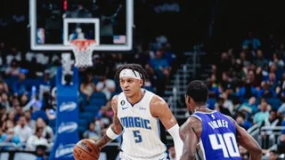 Noche casi perfecta para Banchero: hace historia pero caen contra los Kings
