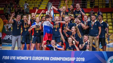 Europeo U16F(Final): España logra el bronce en un buen partido (57-72). Rusia campeona