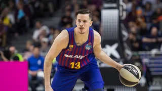 Barça Lassa supera a Valencia Basket (86-79) tras una lucha titánica