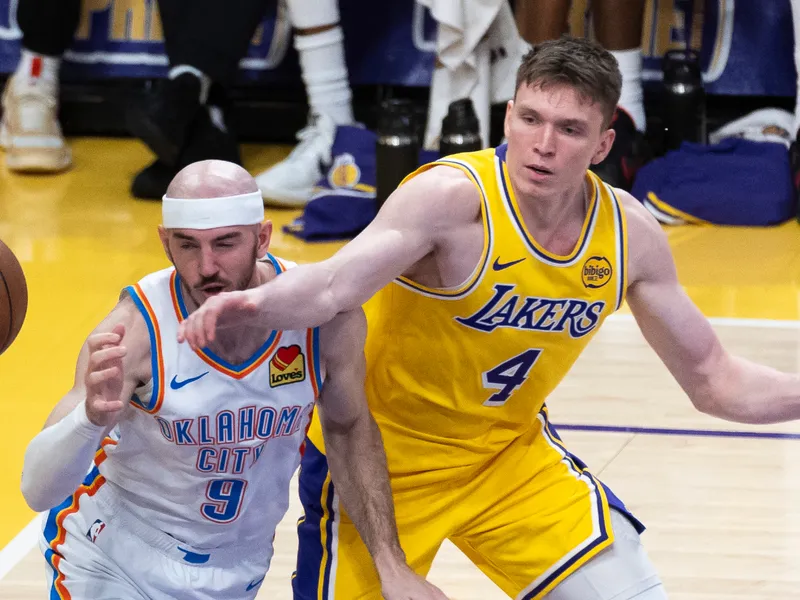 Los Lakers podrían ofrecer a Dalton Knecht por un prometedor pívot