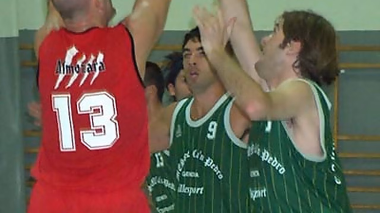 Paco Zapata se retira de la práctica profesional del baloncesto