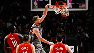 Resumen NBA: Kings pone fin a 16 años sin Playoffs, Durant vuelve y vence