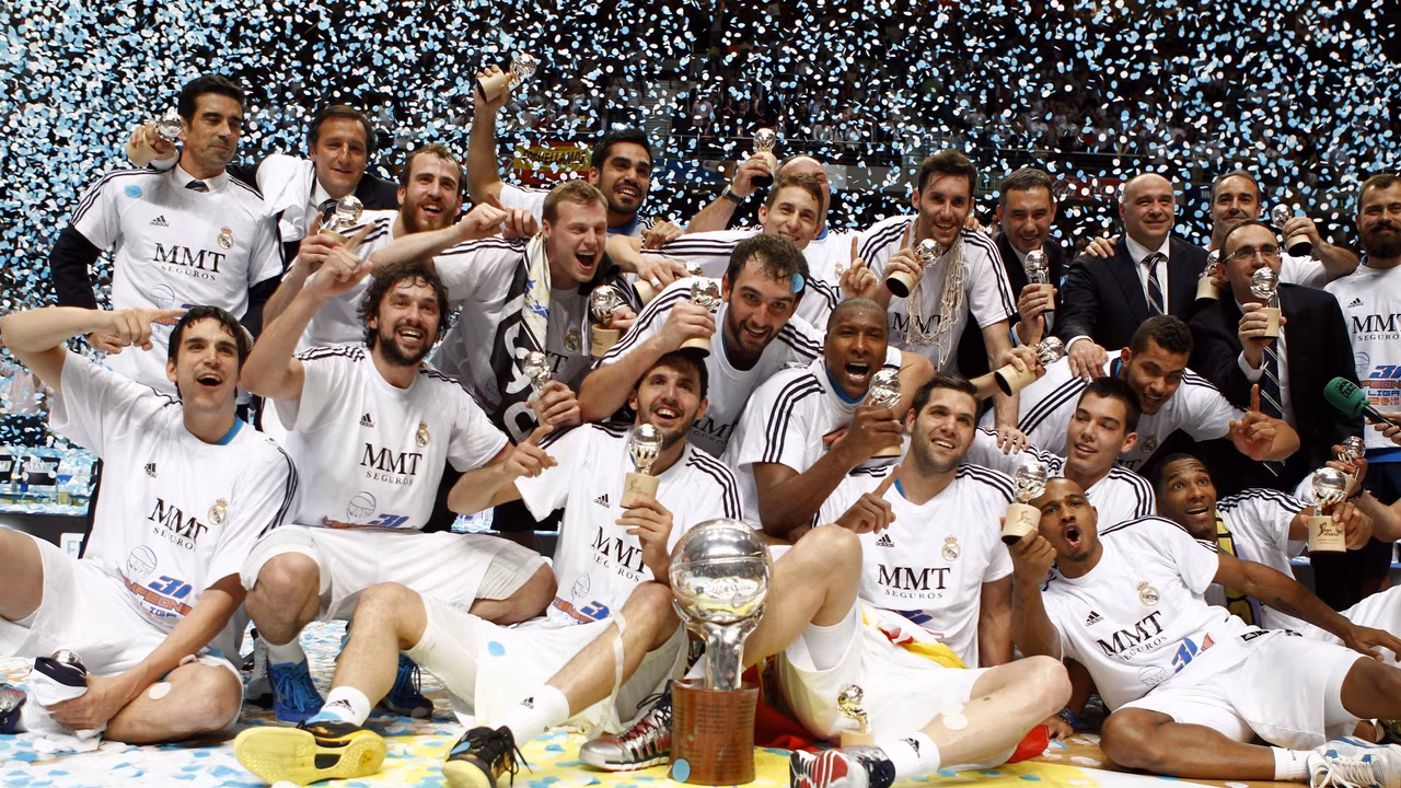 Felipe Reyes tiñe la Liga de blanco (79-71)