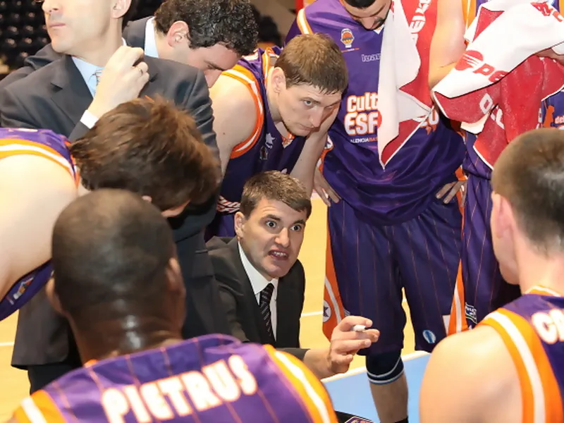 Proyecto Valencia Basket 2012-2013: Una plantilla para seguir soñando