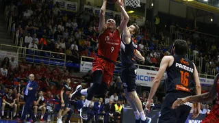 Pako Cruz decide en el último cuarto la sesión golfa de sábado en Fuenlabrada (94-89)