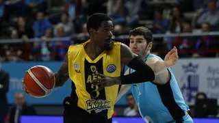 Un parcial de 0-17 finiquita a Movistar Estudiantes y mete al AEK en la pelea