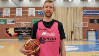 Drew Windler, refuerzo hasta final de temporada para el Oviedo