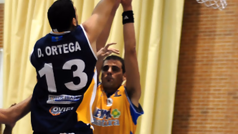 Adecco Plata (J20): CB Prat vence a Aguas de Sousas Ourense y aprieta una lucha por la segunda posición a la que se suma Aurteneche Maquinaria gracias a un gran Ander Ortiz de Pinedo (MVP)